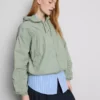 Leichte, geraffte Jacke Leichte, geraffte Jacke