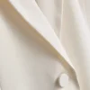 Lila Blazer mit einreihigem Verschluss Lila Blazer mit einreihigem Verschluss