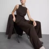 Lila Hose mit geradem Bein