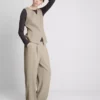 Lila Hose mit geradem Bein Lila Hose mit geradem Bein
