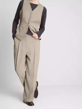 Lila Hose mit geradem Bein