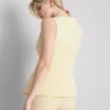 Lila Weste mit U-Ausschnitt Lila Weste mit U-Ausschnitt