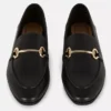 Loafer aus Kunstleder mit Trensen-Motiv
