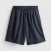 Locker sitzende Bermudashorts mit Struktur Locker sitzende Bermudashorts mit Struktur