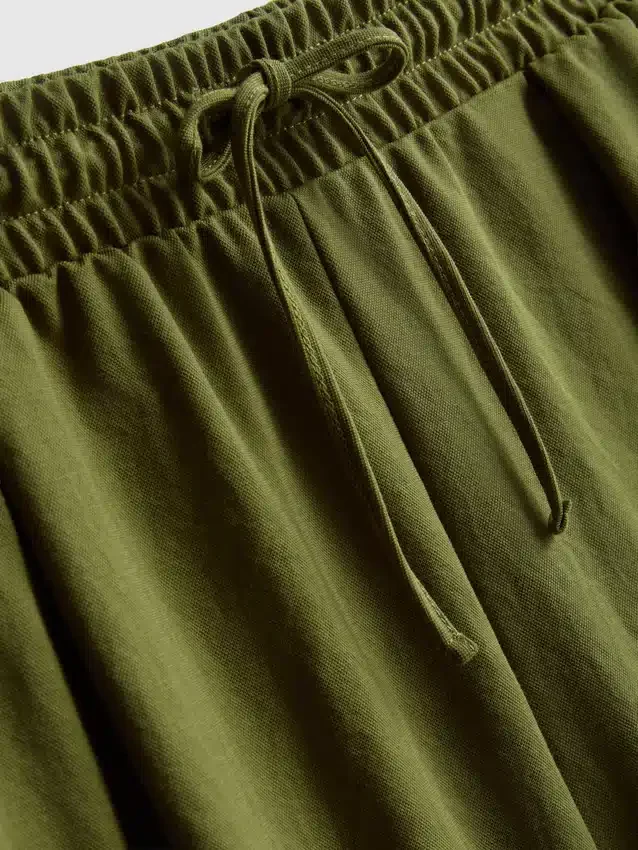 Locker sitzende Bermudashorts mit Struktur Locker sitzende Bermudashorts mit Struktur