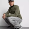 Locker sitzende Jeans mit mittlerer Leibhöhe und geradem Bein