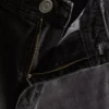Locker sitzende Jeans mit mittlerer Leibhöhe und geradem Bein