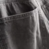 Locker sitzende Jeans mit mittlerer Leibhöhe und geradem Bein