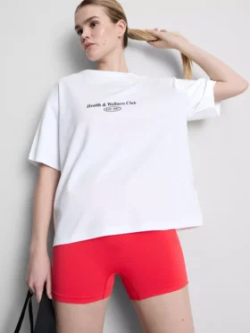 Locker sitzendes Active-T-Shirt aus Baumwolle mit Grafikprint