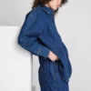 Locker sitzendes Baumwoll-Denim-Hemd mit Knopfleiste Locker sitzendes Baumwoll-Denim-Hemd mit Knopfleiste