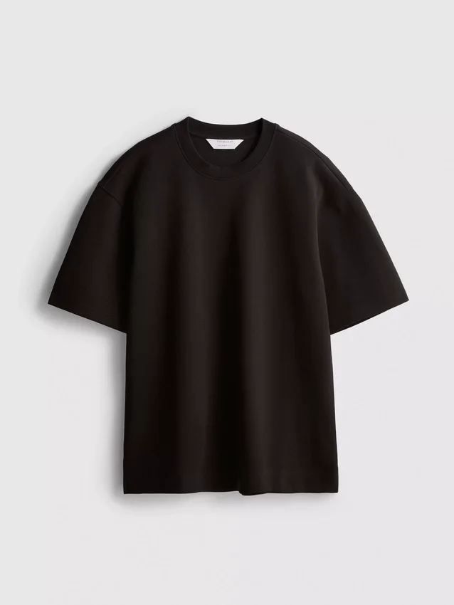 Locker sitzendes Kurzarm-T-Shirt Locker sitzendes Kurzarm-T-Shirt