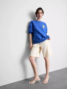Locker sitzendes Sweatshirt in Zitronengelb mit hohem Baumwollanteil