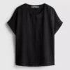 Locker sitzendes T-Shirt mit Rundhalsausschnitt und guter Luftzirkulation Locker sitzendes T-Shirt mit Rundhalsausschnitt und guter Luftzirkulation