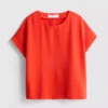 Locker sitzendes T-Shirt mit Rundhalsausschnitt und guter Luftzirkulation Locker sitzendes T-Shirt mit Rundhalsausschnitt und guter Luftzirkulation