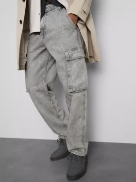 Lose Cargo-Jeans mit mittlerer Leibhöhe