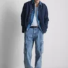 Lose Cargo-Jeans mit mittlerer Leibhöhe Lose Cargo-Jeans mit mittlerer Leibhöhe