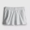 Lounge-Shorts aus Baumwolle mit geschlitztem Saum Lounge-Shorts aus Baumwolle mit geschlitztem Saum