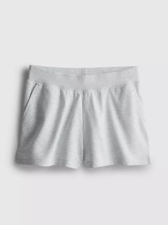 Lounge-Shorts aus Baumwolle mit geschlitztem Saum Lounge-Shorts aus Baumwolle mit geschlitztem Saum