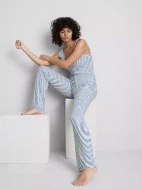 Love to Lounge – gerippte, gestreifte Schlafhose