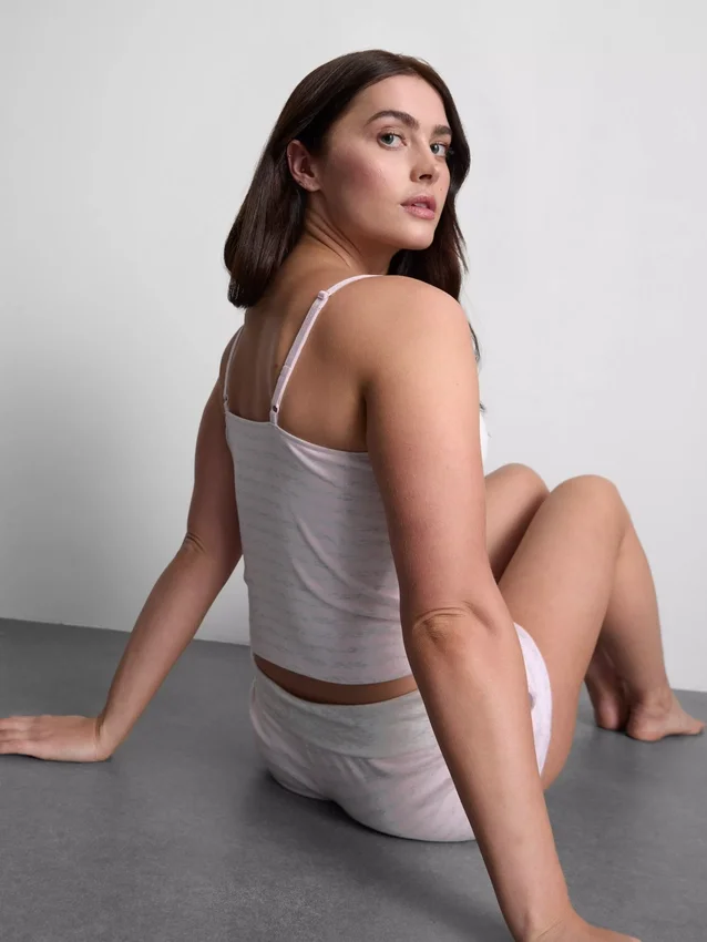„Love to Lounge“ – gestreiftes Schlafanzug-Top im Cami-Stil „Love to Lounge“ – gestreiftes Schlafanzug-Top im Cami-Stil