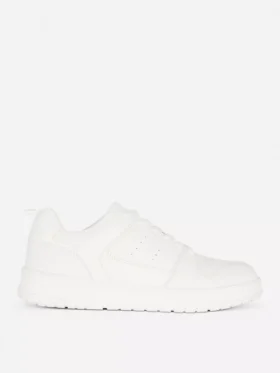 Low-Top-Sneaker