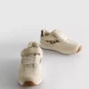 Low-Top-Sneaker