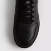 Low-Top-Sneaker mit Einsätzen