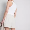 Lässige Airport-Shorts mit hohem Baumwollanteil Lässige Airport-Shorts mit hohem Baumwollanteil