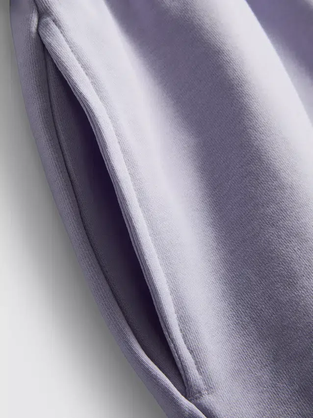 Lässige Airport-Shorts mit hohem Baumwollanteil Lässige Airport-Shorts mit hohem Baumwollanteil