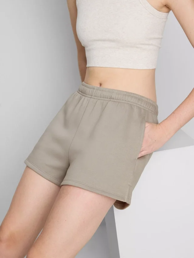 Lässige Freizeitshorts mit hohem Baumwollanteil Lässige Freizeitshorts mit hohem Baumwollanteil