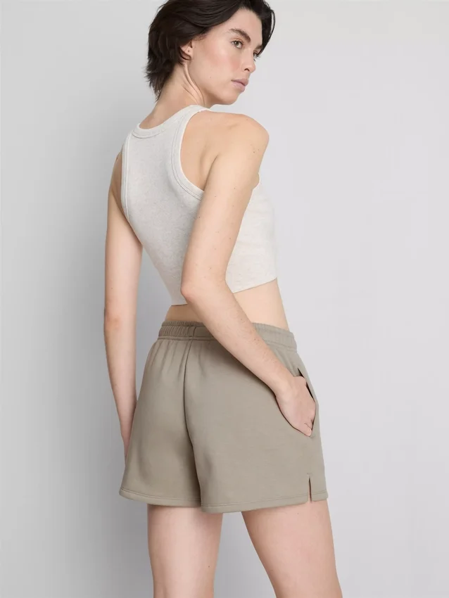 Lässige Freizeitshorts mit hohem Baumwollanteil Lässige Freizeitshorts mit hohem Baumwollanteil