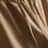 Lässige Hose mit ausgestelltem Bein Lässige Hose mit ausgestelltem Bein