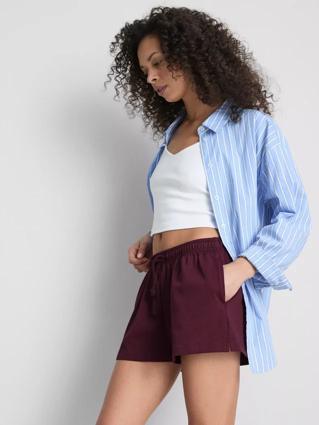 Lässige Shorts aus Baumwolle mit Kordelzug Lässige Shorts aus Baumwolle mit Kordelzug