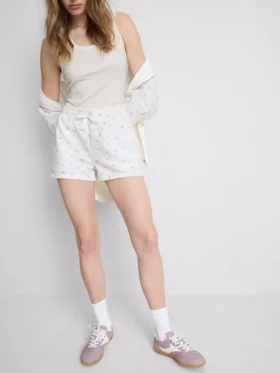 Lässige Shorts mit Blumenmuster aus baumwollreichem Material Lässige Shorts mit Blumenmuster aus baumwollreichem Material