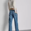 Lässige Straight-Leg-Jeans mit niedriger Leibhöhe Lässige Straight-Leg-Jeans mit niedriger Leibhöhe