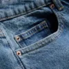 Lässige Straight-Leg-Jeans mit niedriger Leibhöhe Lässige Straight-Leg-Jeans mit niedriger Leibhöhe