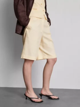 Maßgeschneiderte Bermudashorts aus Baumwollmischung
