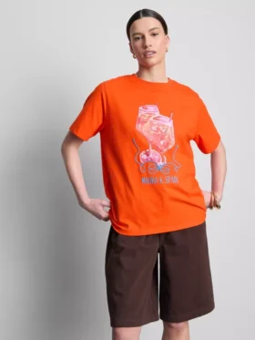 Maura K Spanien – lässiges T-Shirt mit Grafikprint