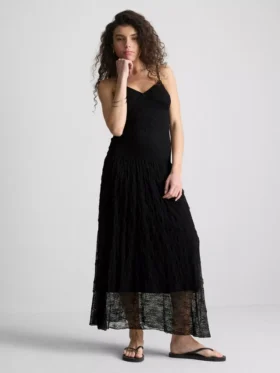 Maxikleid mit V-Ausschnitt und Spitze