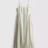 Midi-Kleid aus Baumwolle mit Knopfleiste Midi-Kleid aus Baumwolle mit Knopfleiste