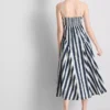 Midi-Kleid aus Baumwolle mit Trägern im Korsettstil Midi-Kleid aus Baumwolle mit Trägern im Korsettstil