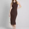 Midi-Kleid mit geripptem integrierten BH Midi-Kleid mit geripptem integrierten BH
