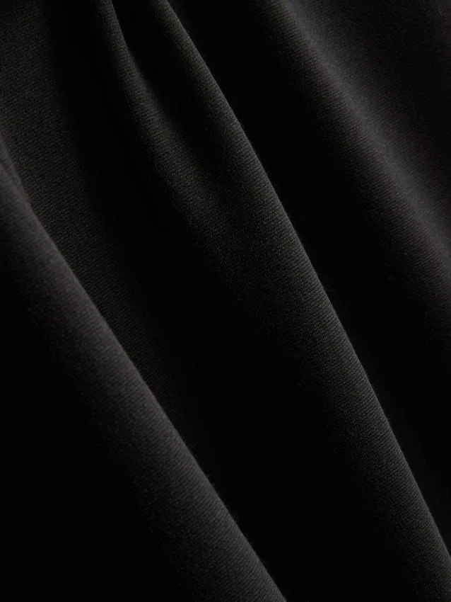 Midi-Kleid mit quadratischem Ausschnitt im Second-Skin-Look Midi-Kleid mit quadratischem Ausschnitt im Second-Skin-Look