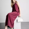 Midi-Kleid mit Trägern Midi-Kleid mit Trägern