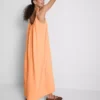 Midi-Kleid mit Trägern Midi-Kleid mit Trägern
