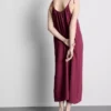Midi-Kleid mit Trägern Midi-Kleid mit Trägern