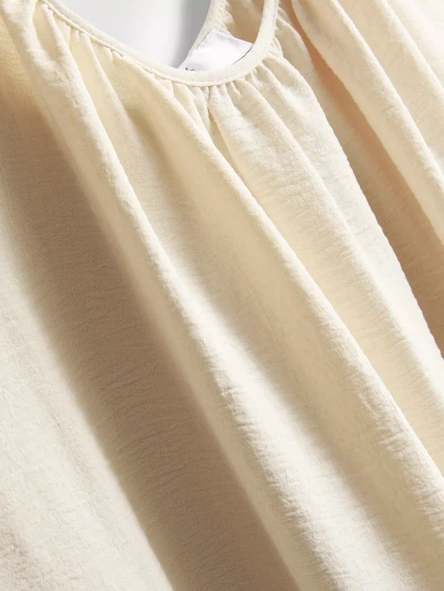 Midi-Kleid mit Trägern Midi-Kleid mit Trägern