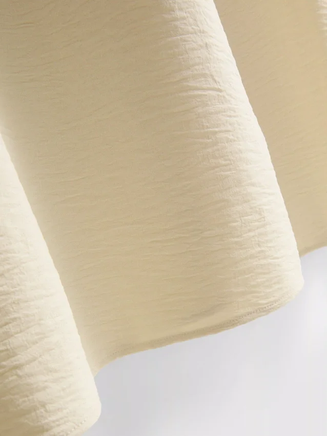 Midi-Kleid mit Trägern Midi-Kleid mit Trägern