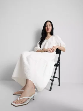 Midi-Smockkleid aus Baumwoll-Seersucker