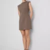 Mini-Kleid mit Flügelärmeln Mini-Kleid mit Flügelärmeln